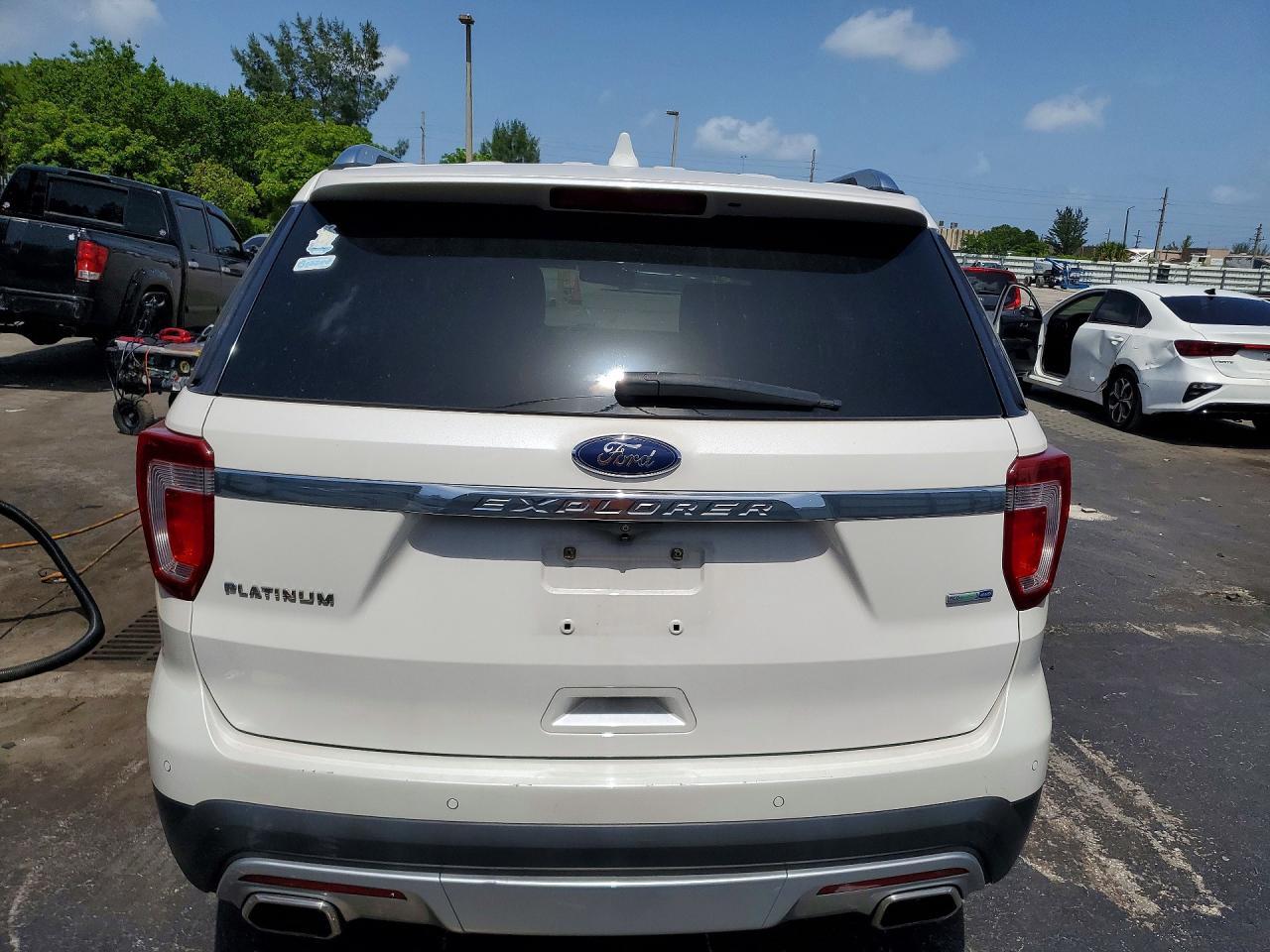 2017 Ford Explorer Platinum - Фото 6