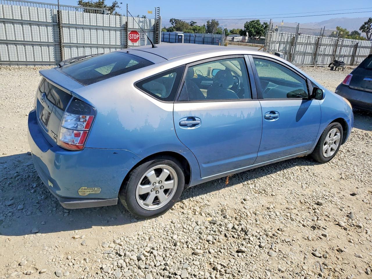2005 Toyota Prius Base - Фото 3