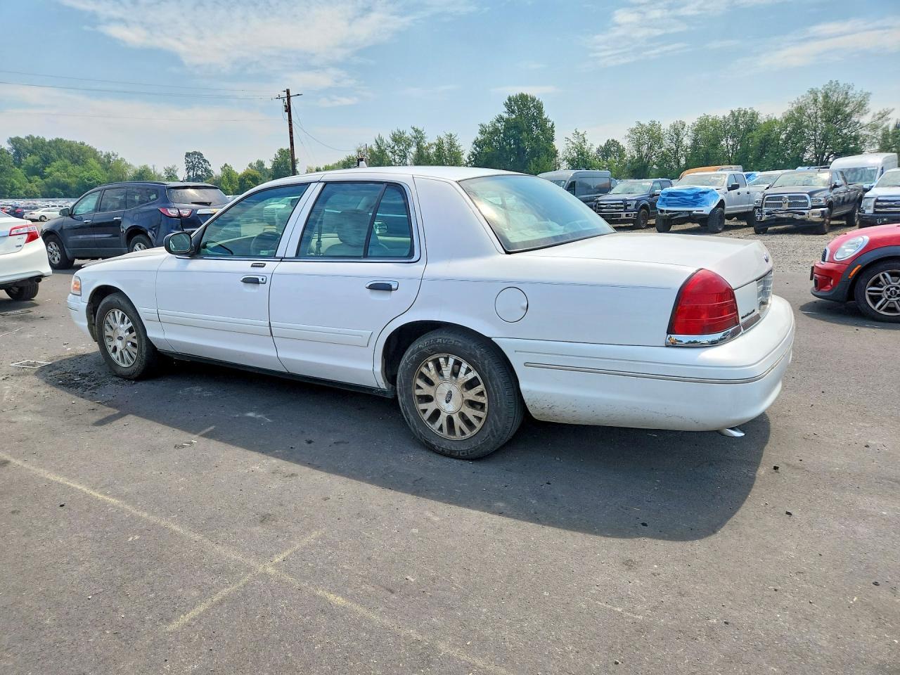 2004 Ford Crown Victoria Lx - Фото 2