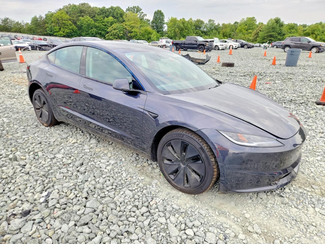 2024 Tesla Model 3 - Image 4