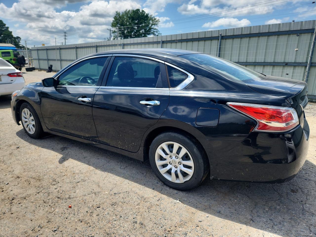 2014 Nissan Altima 2.5 S - Фото 2