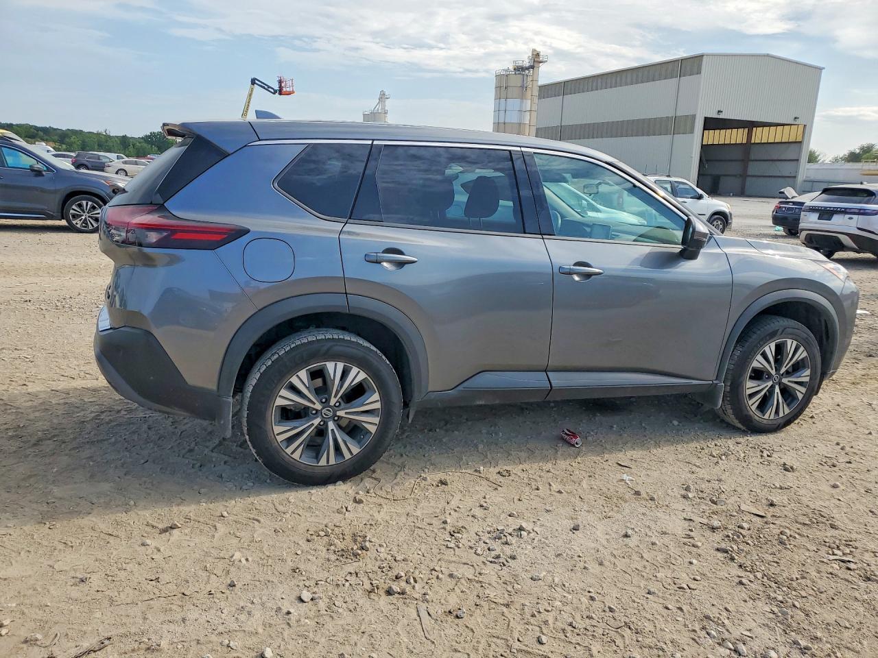 2021 Nissan Rogue Sv - Фото 3
