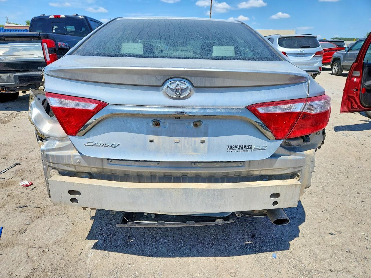 2016 Toyota Camry Se - Image 6