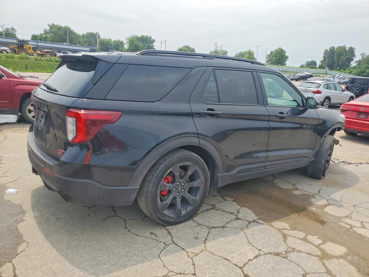 2020 Ford Explorer St - Фото 3