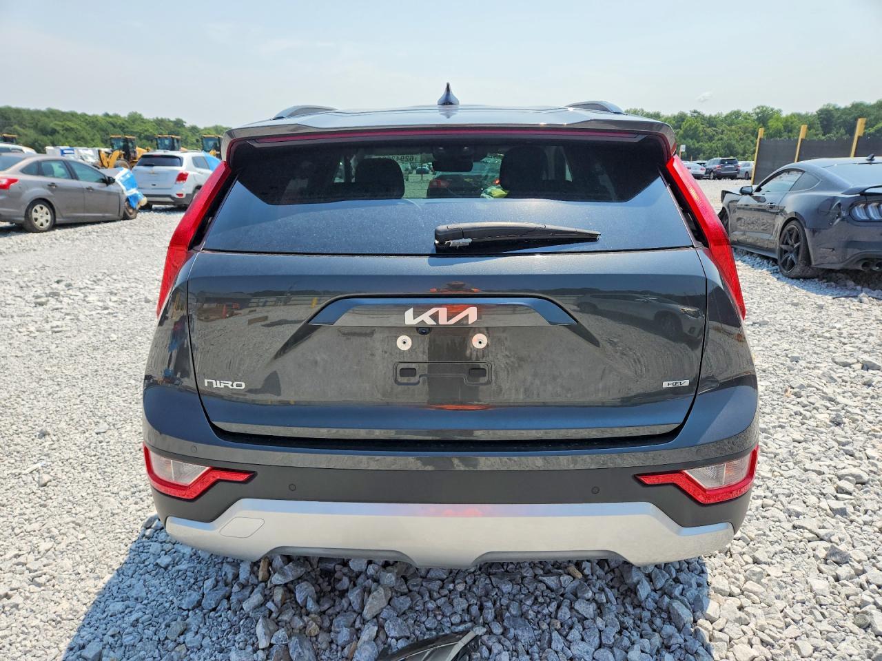 2023 Kia Niro Ex - Image 6
