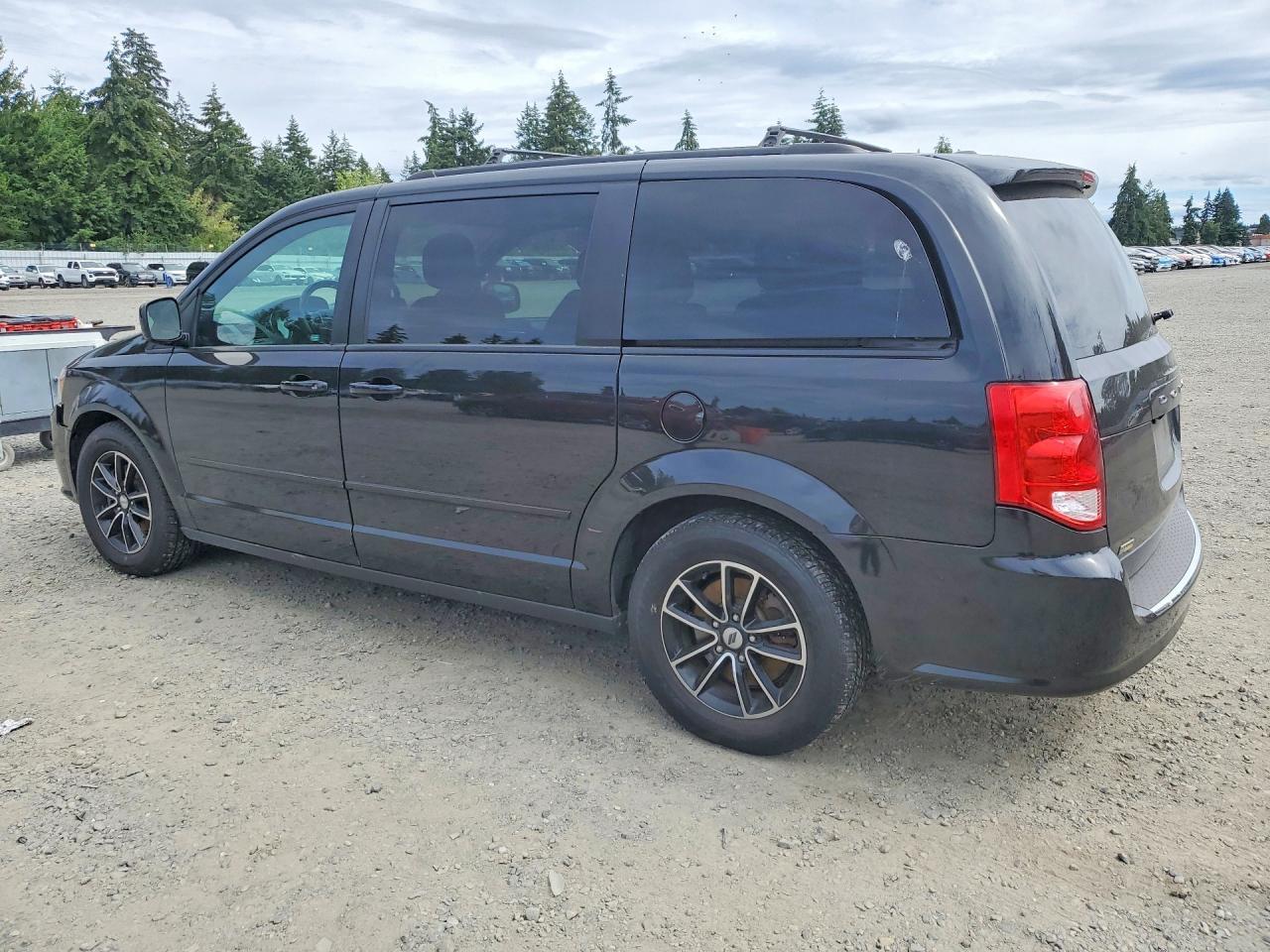 2017 Dodge Grand Caravan Gt - Фото 2