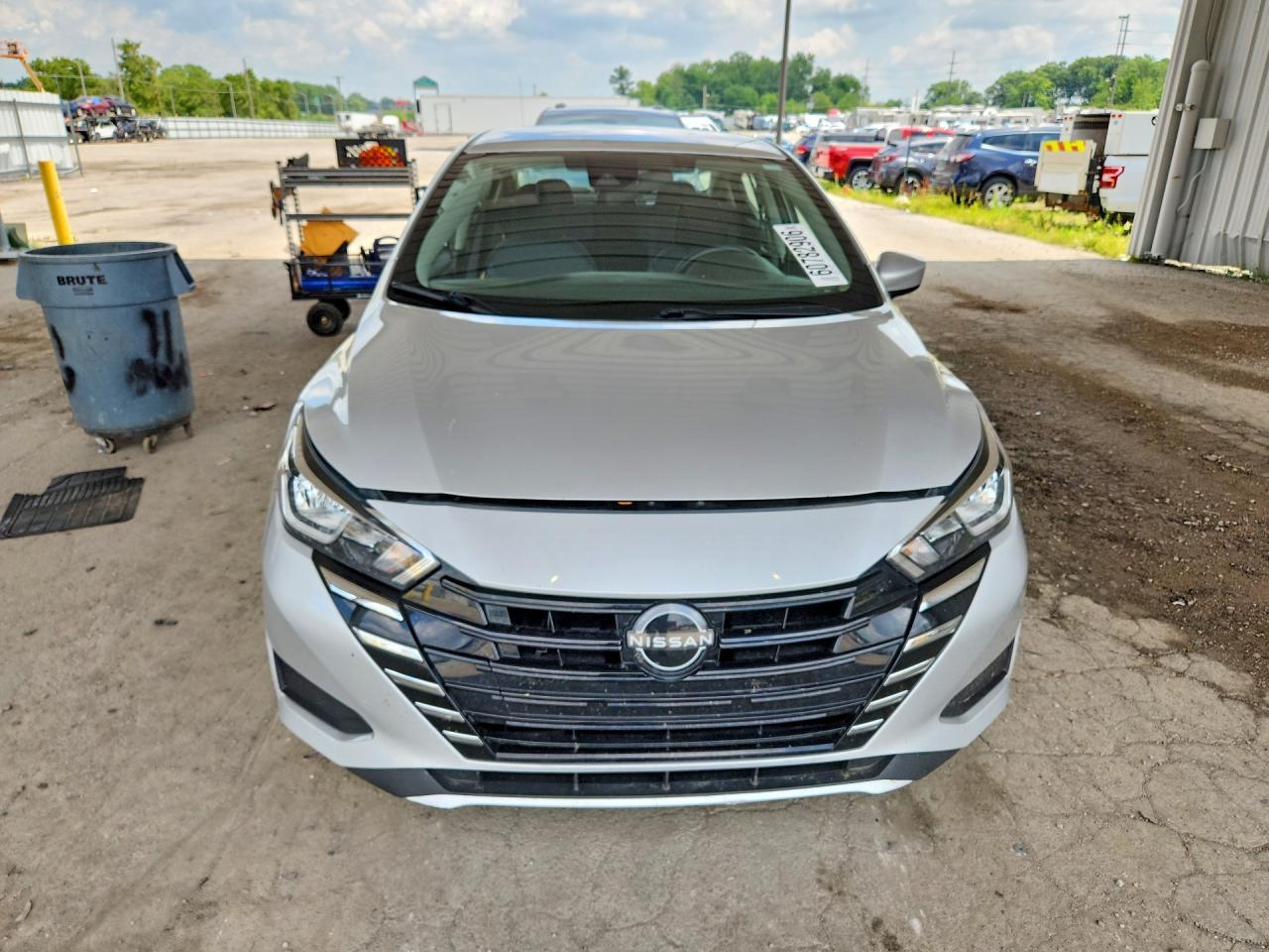 2023 Nissan Versa Sv - Image 5