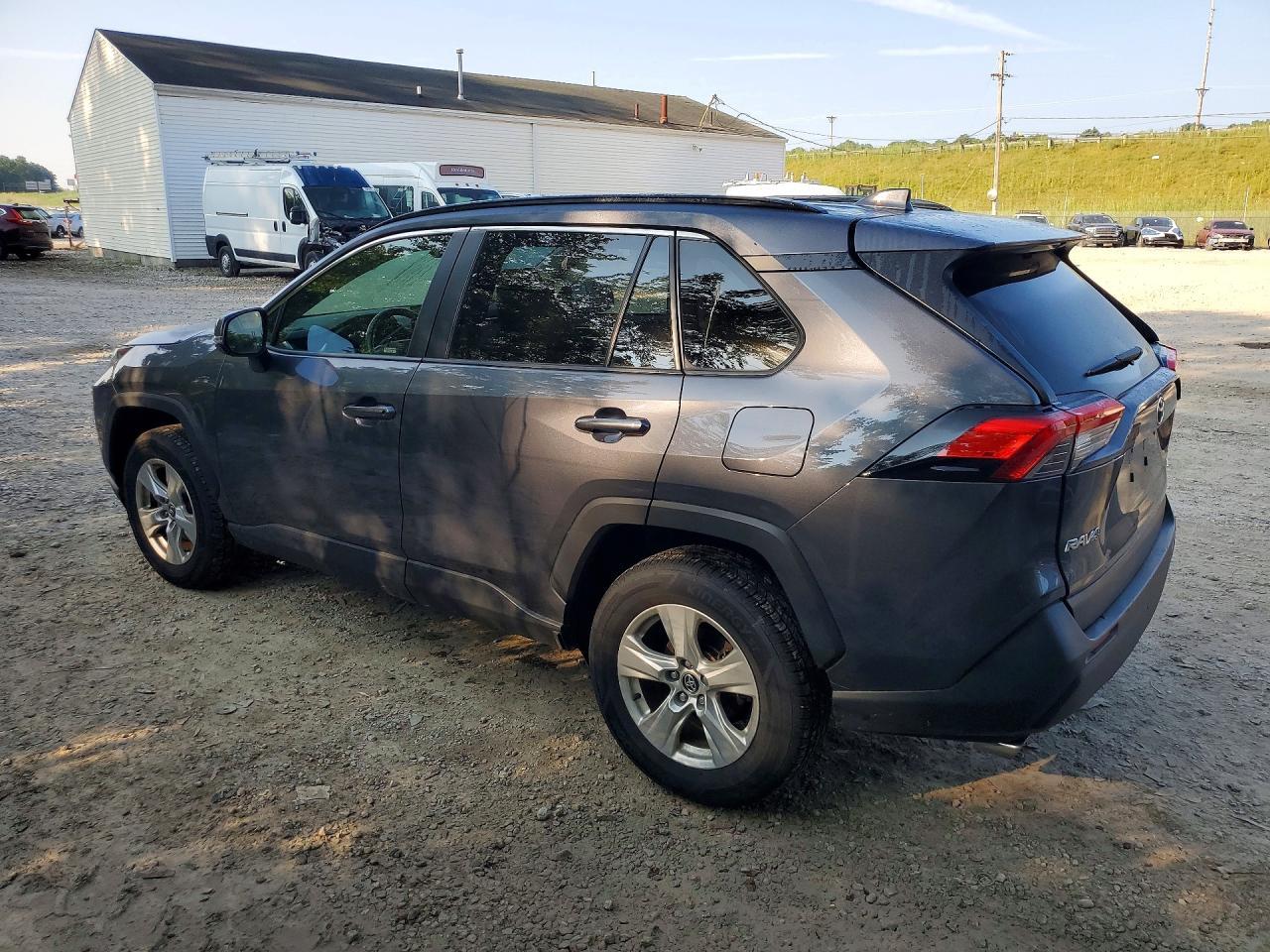 2019 Toyota Rav4 Xle - Фото 2