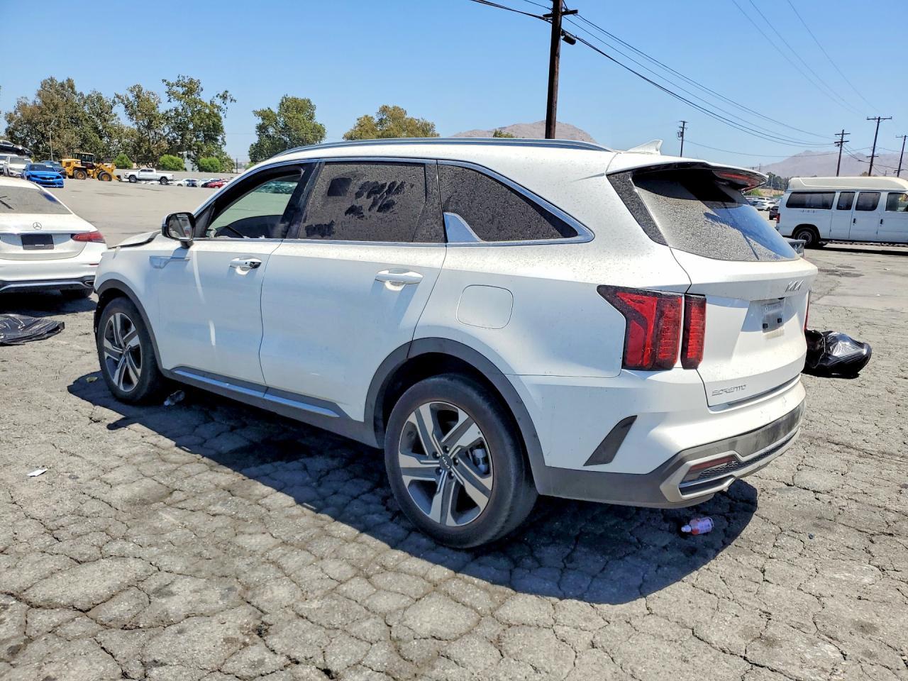 2024 Kia Sorento Ex - Image 2