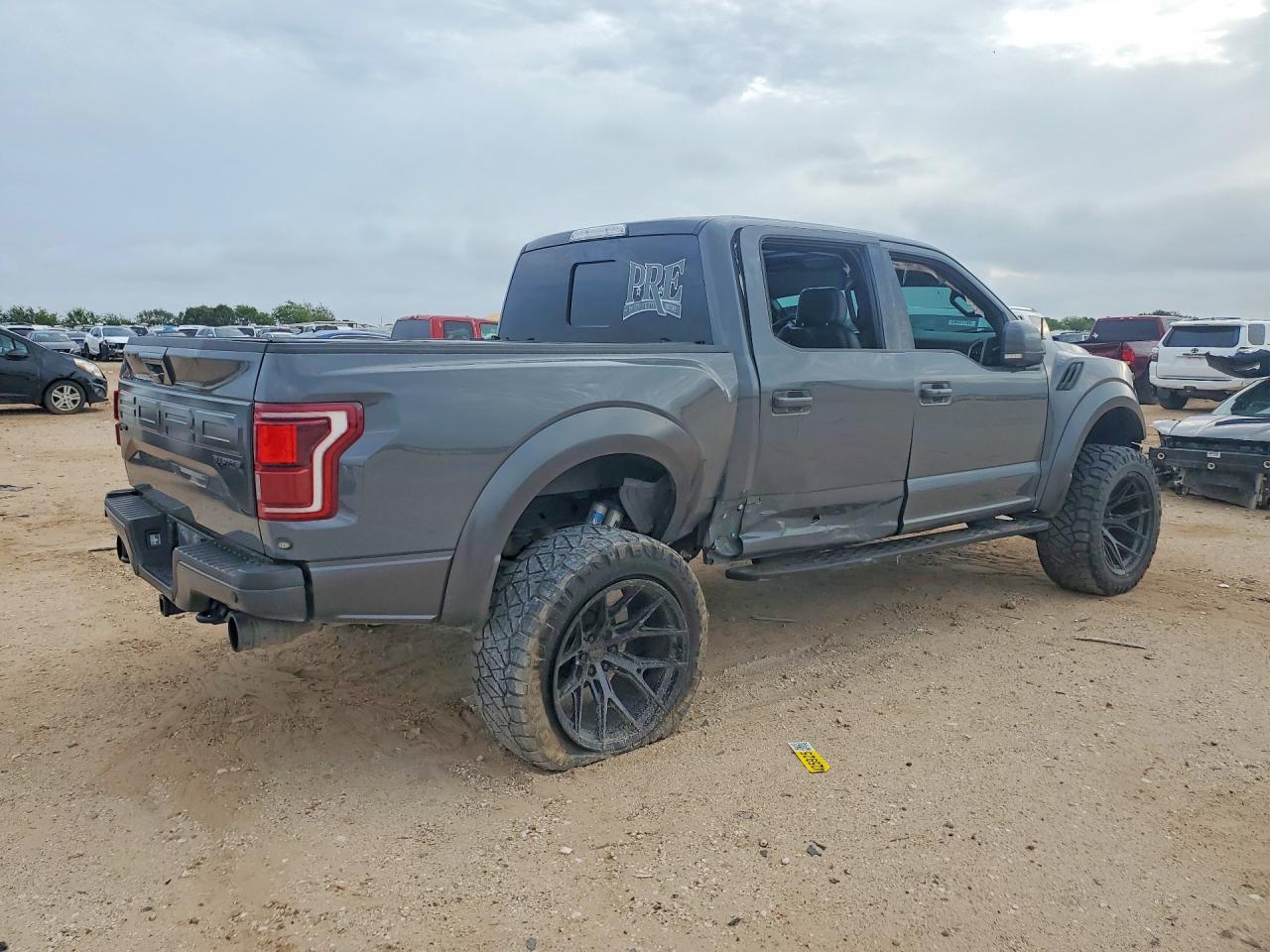 2018 Ford F150 Raptor - Фото 3