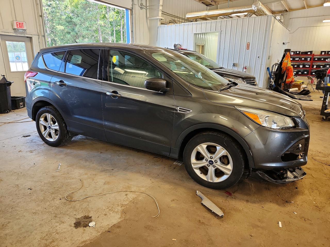 2016 Ford Escape Se - Фото 4