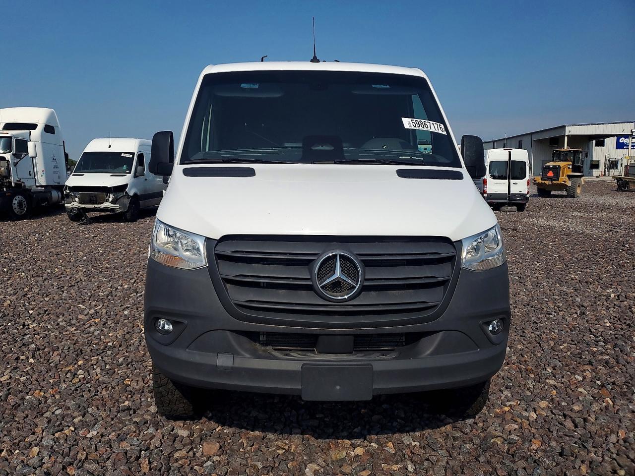 2025 Mercedes-Benz Sprinter 2500 - Фото 5
