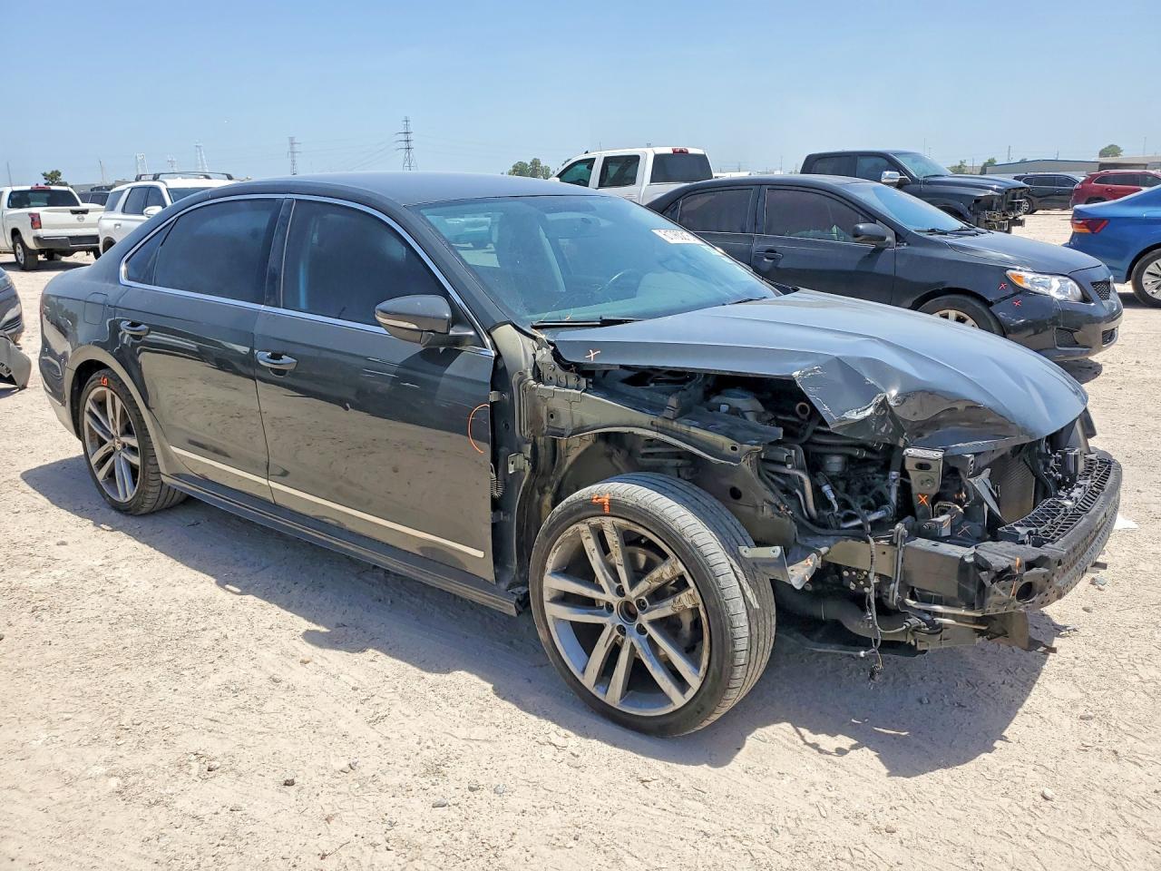 2017 Volkswagen Passat R-Line - Фото 4