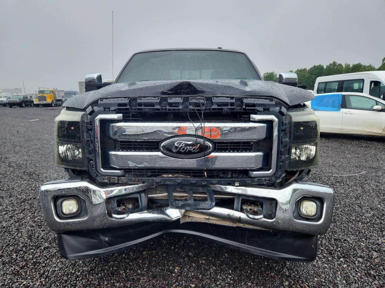 2011 Ford F250 - Фото 5