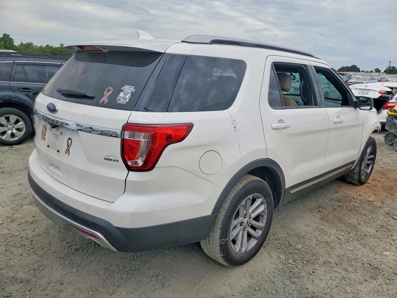 2016 Ford Explorer Xlt - Фото 3