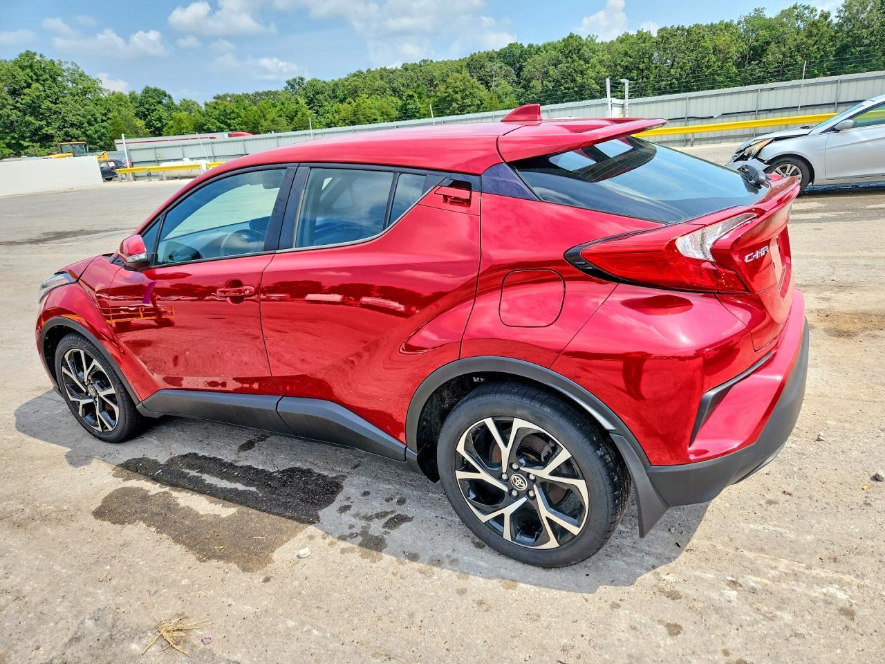 2021 Toyota C-Hr Xle - Фото 2