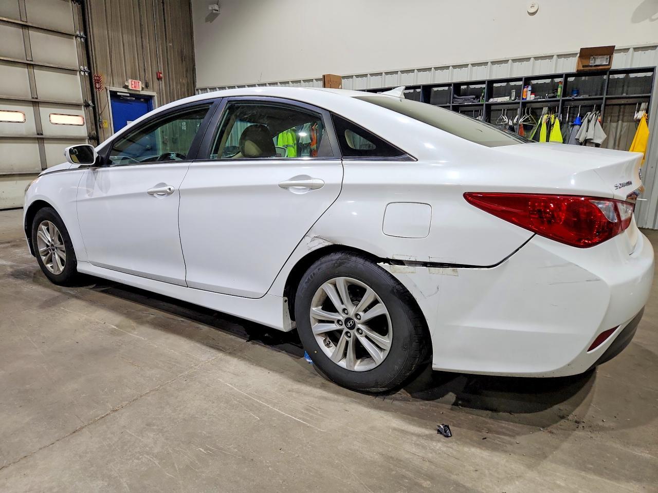 2014 Hyundai Sonata Gls - Фото 2