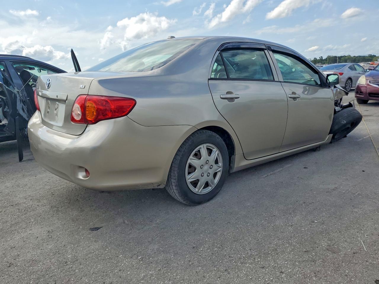 2009 Toyota Corolla Le - Фото 3
