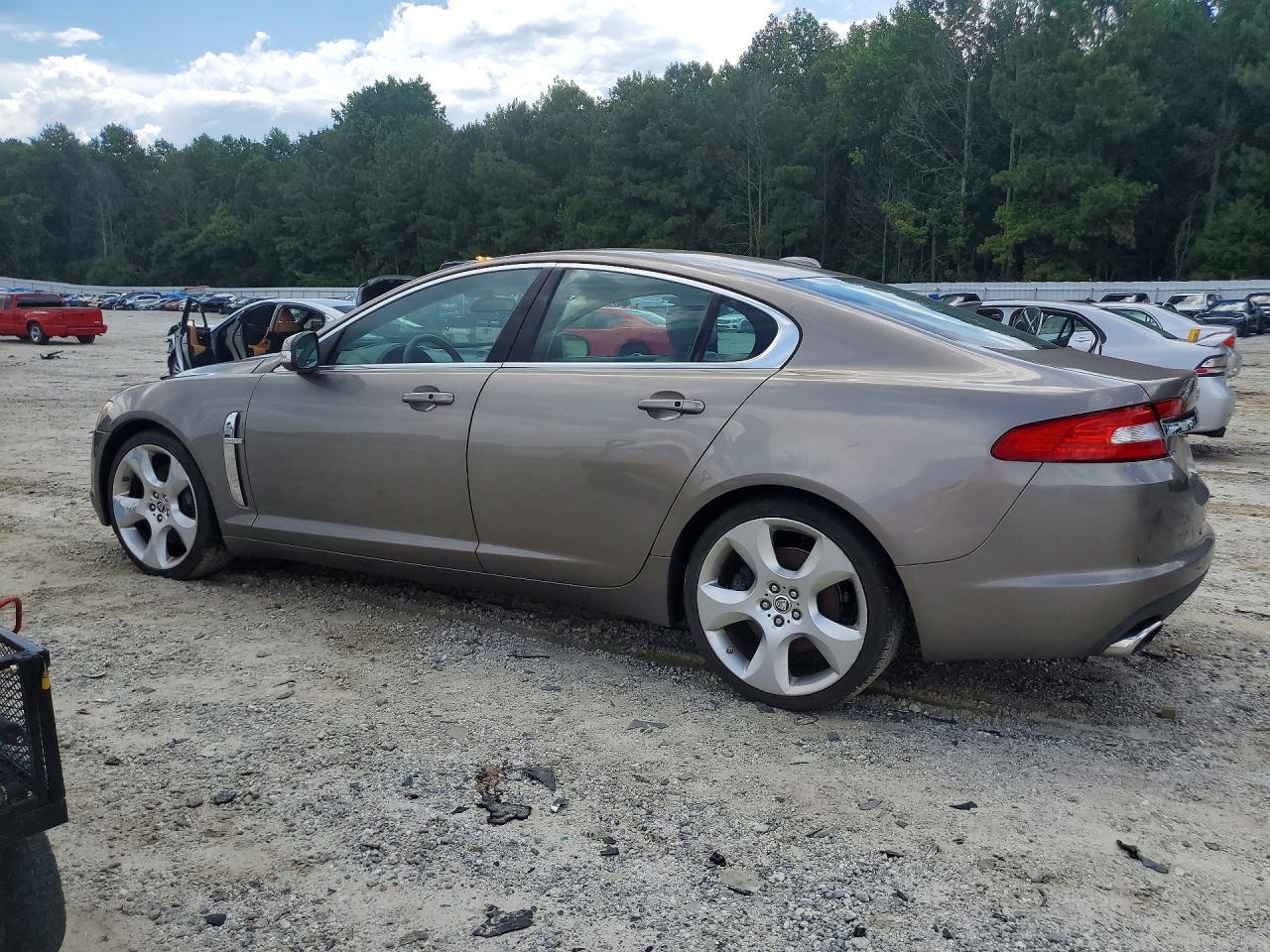 2009 Jaguar Xf Supercharged - Image 2