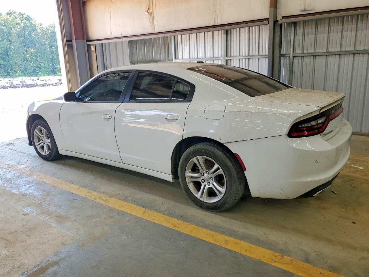 2022 Dodge Charger Sxt - Фото 2