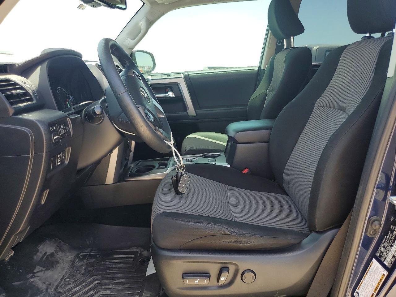 2022 Toyota 4Runner Sr5 - Image 7