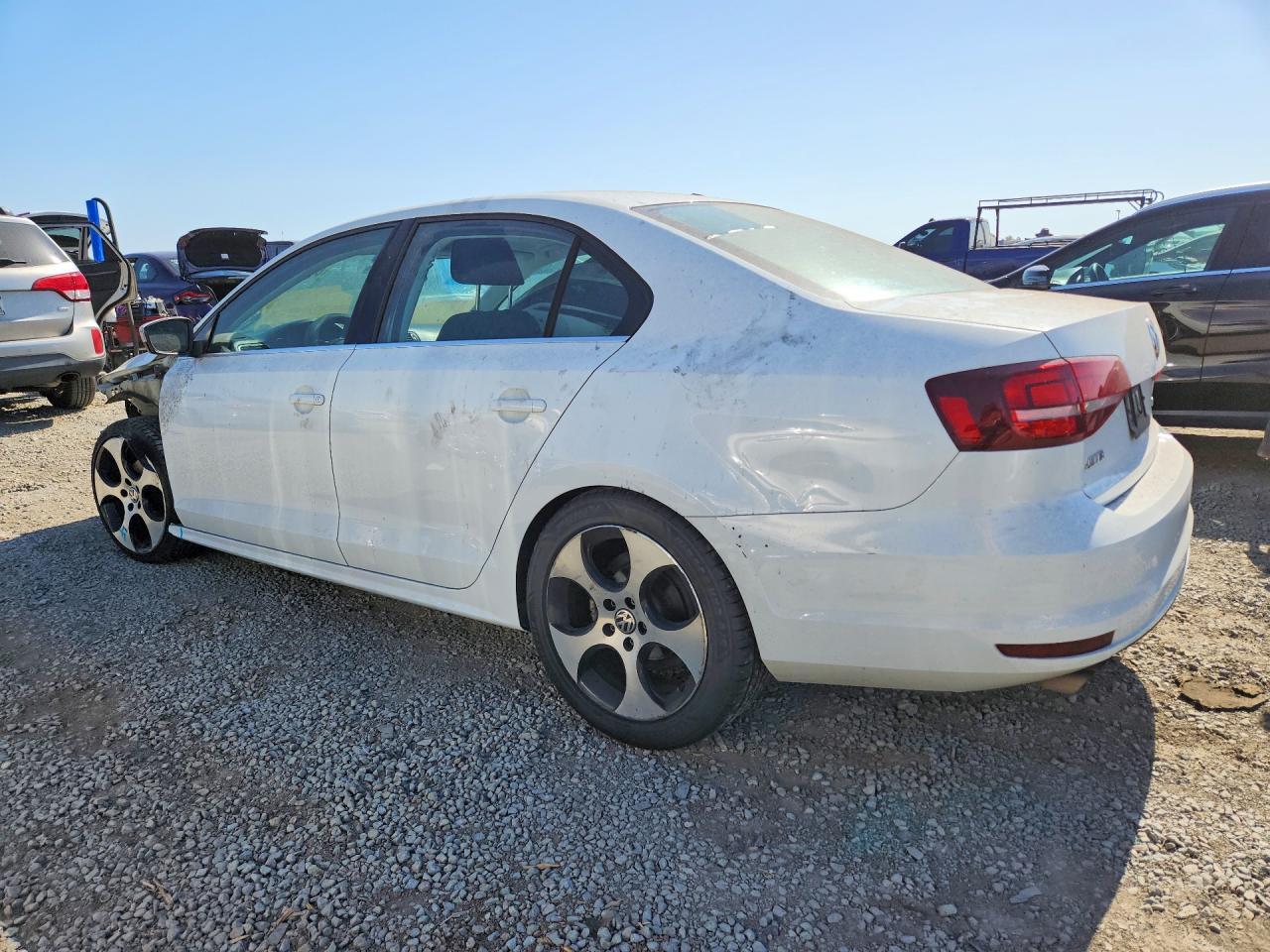 2017 Volkswagen Jetta S - Фото 2