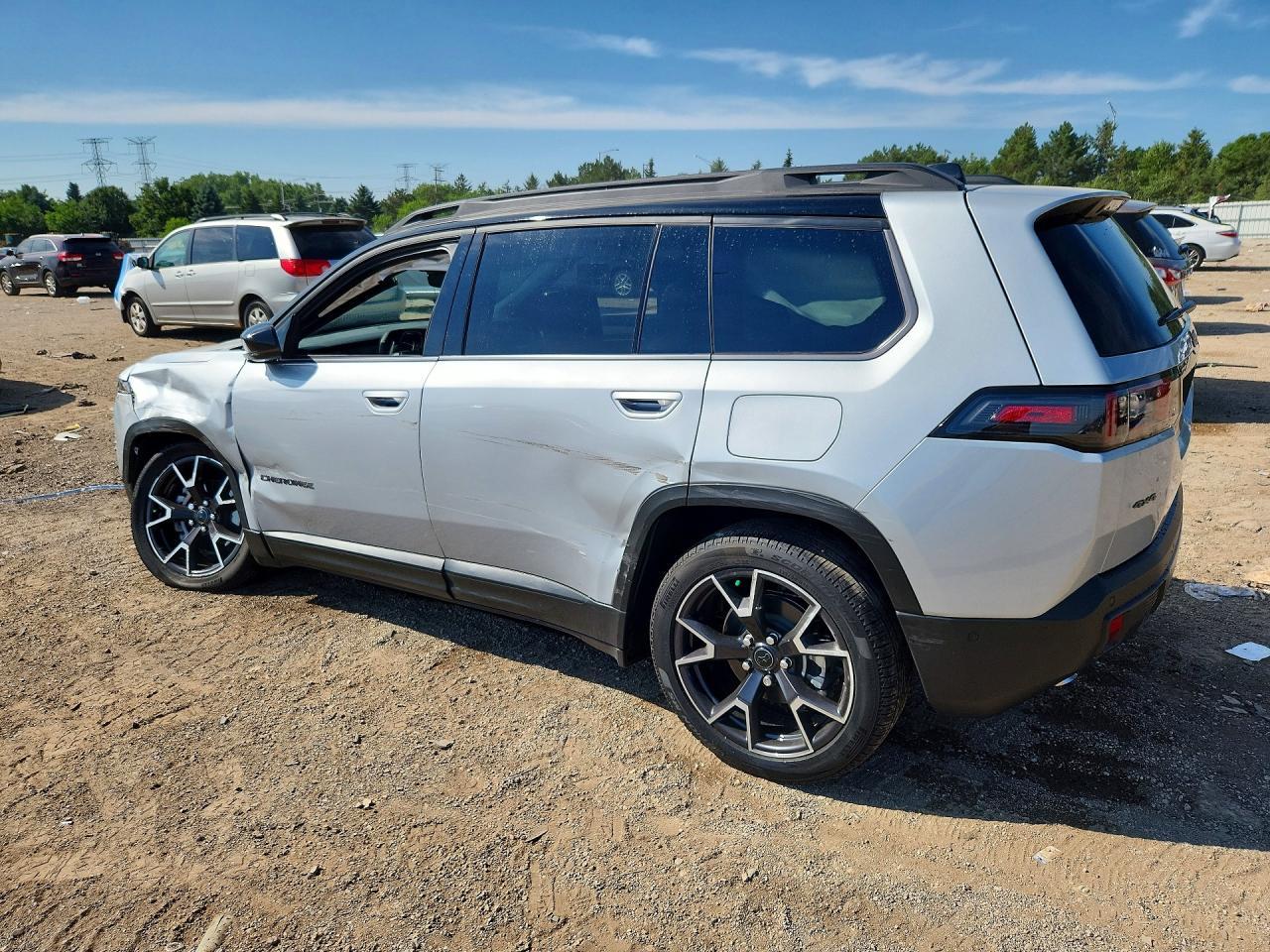 2026 Jeep Cherokee Overland - Фото 2
