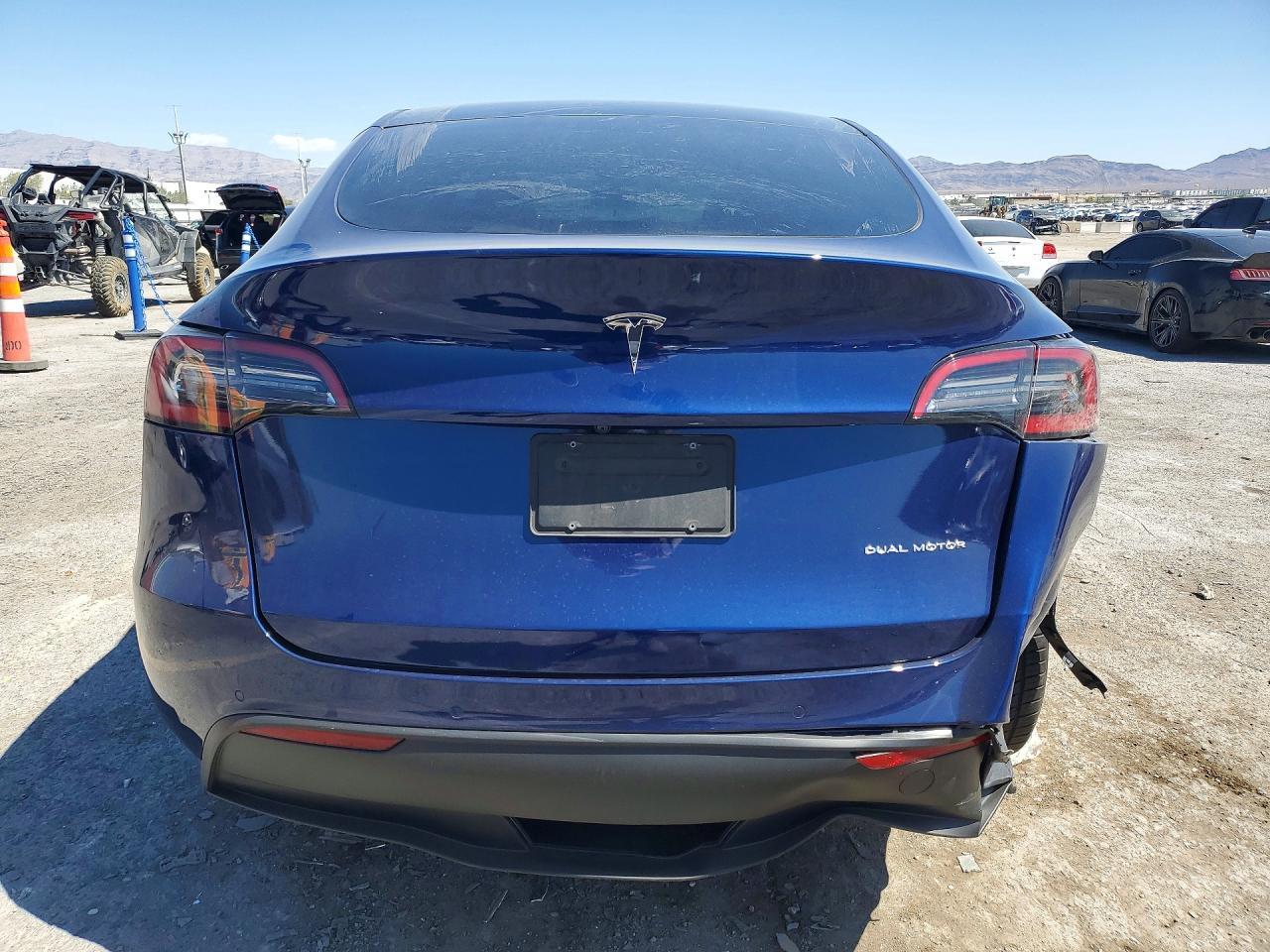 2022 Tesla Model Y - Image 6