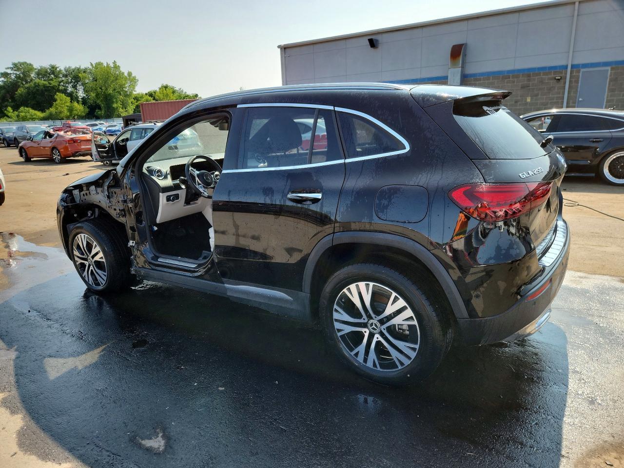 2026 Mercedes-Benz Gla 250 4Matic - Фото 2