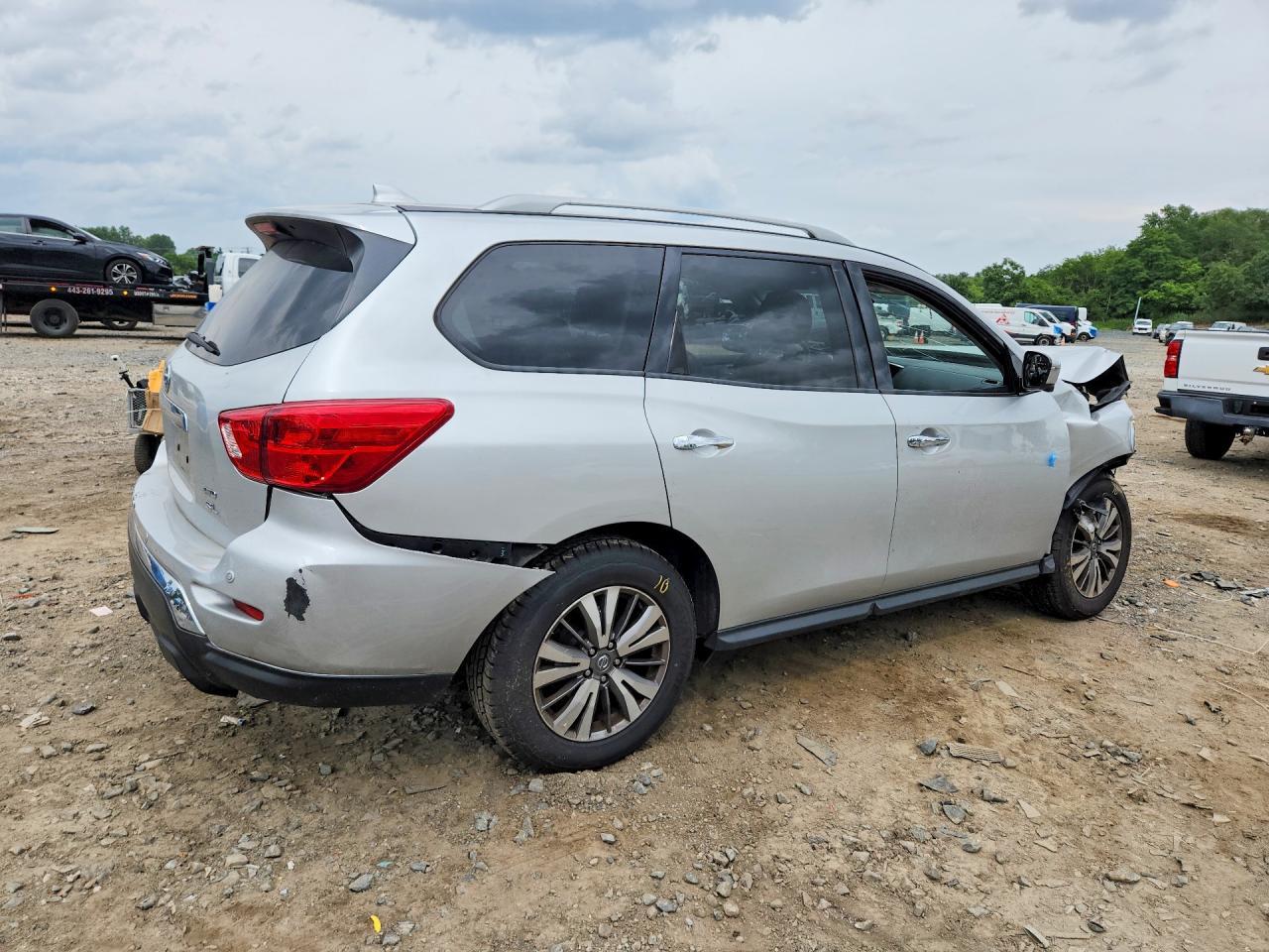 2020 Nissan Pathfinder Sl - Image 3