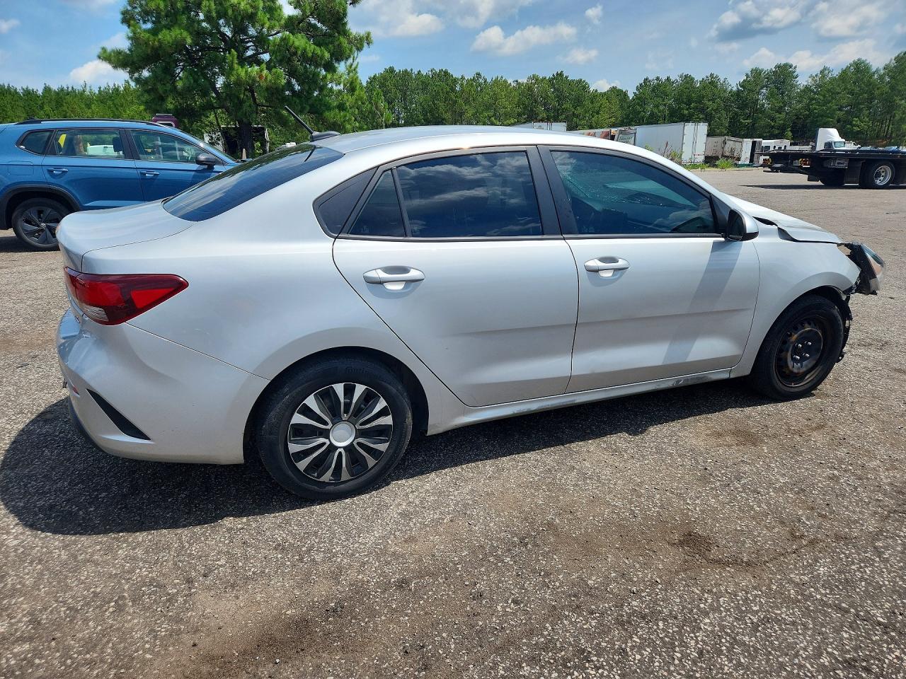 2021 Kia Rio S - Фото 3