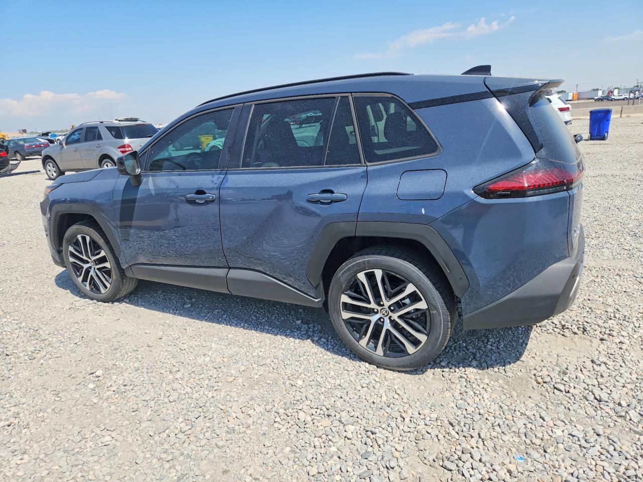 2026 Toyota Rav4 Limited - Фото 2
