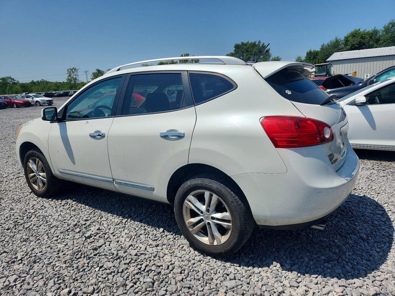 2013 Nissan Rogue S - Фото 2