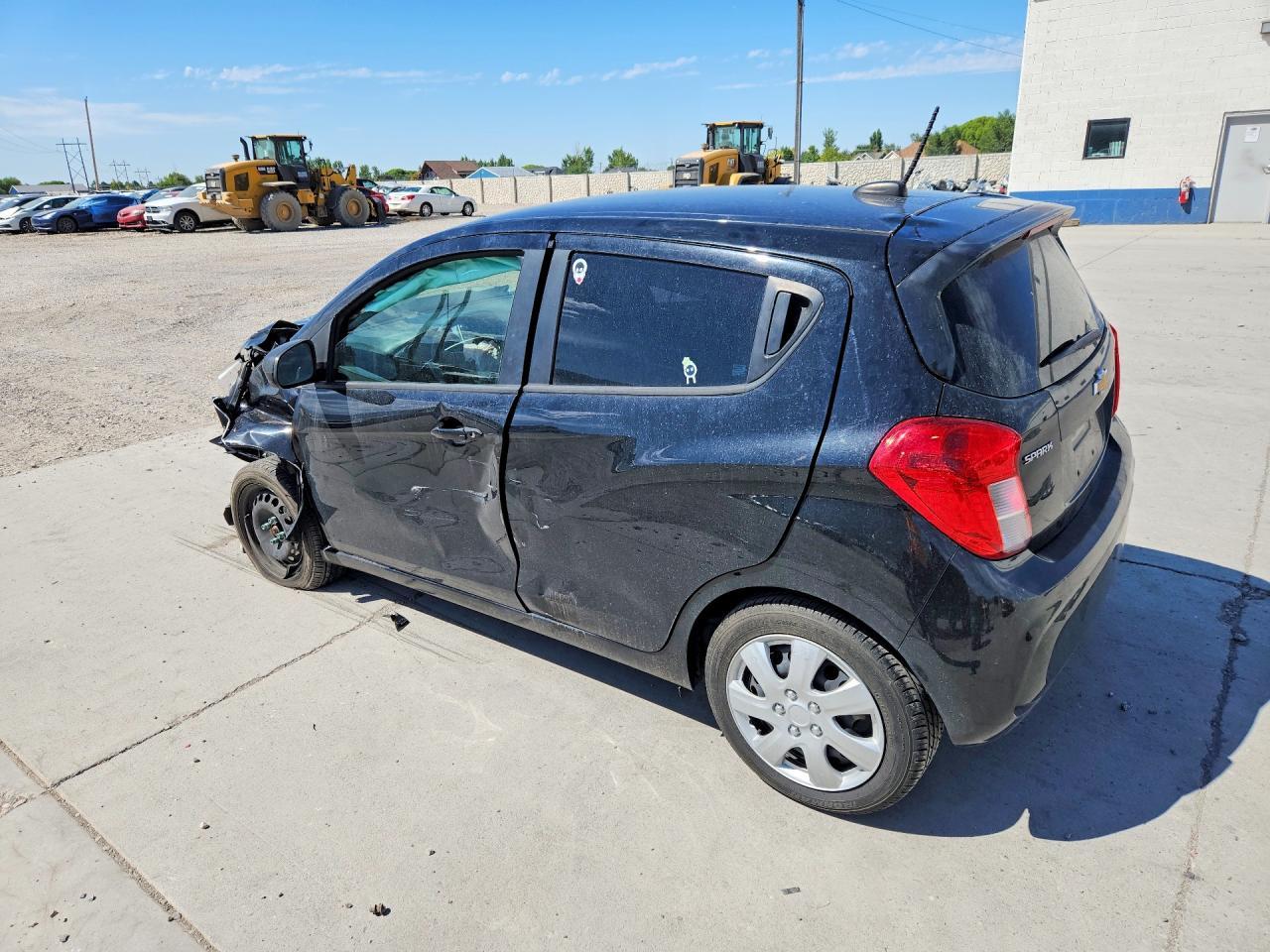 2020 Chevrolet Spark Ls - Фото 2