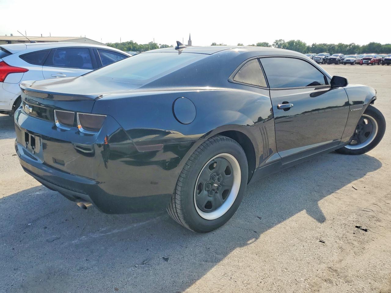 2011 Chevrolet Camaro Ls - Image 3