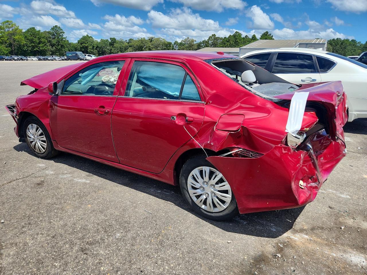 2009 Toyota Corolla Le - Image 2