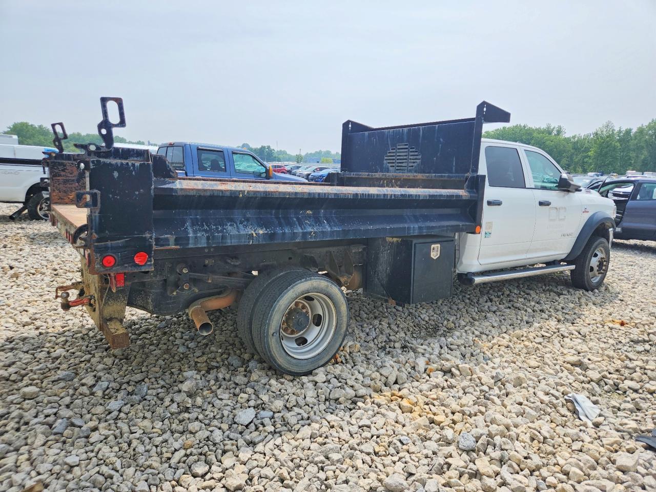 2019 Ram 5500 Dump Truck - Фото 3