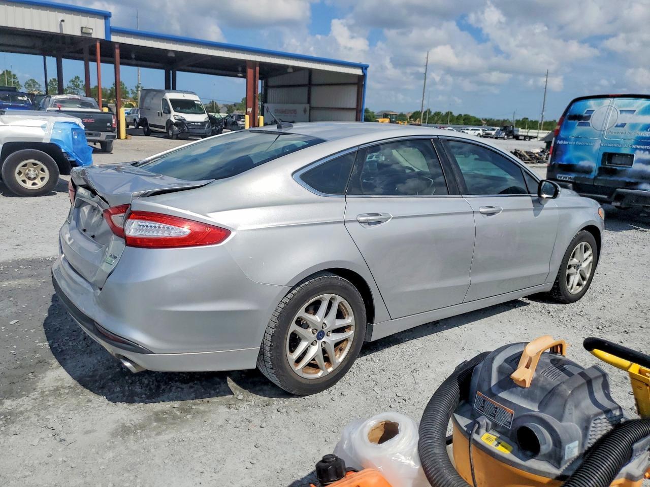 2014 Ford Fusion Se - Image 3
