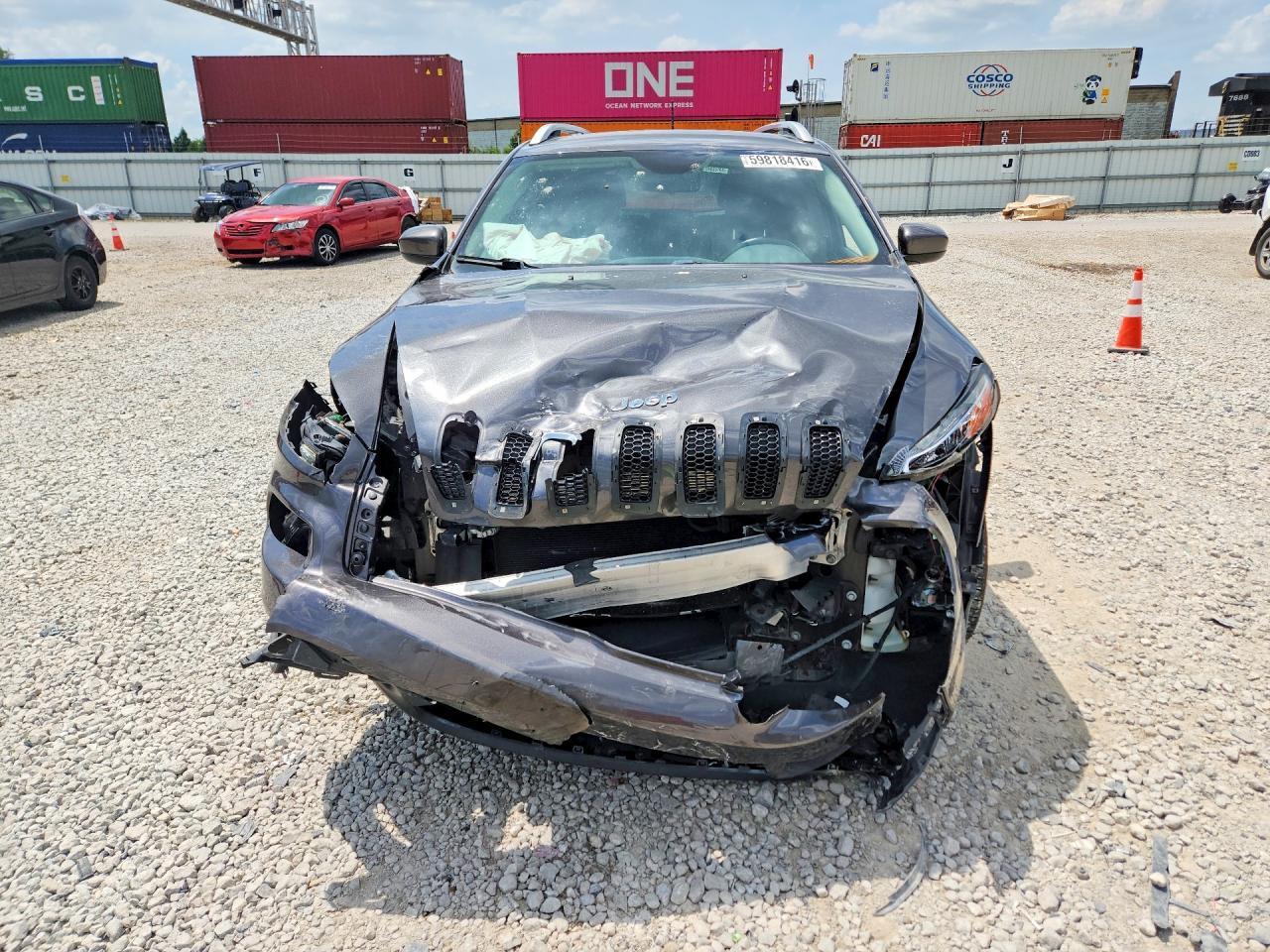 2016 Jeep Cherokee Latitude - Фото 5