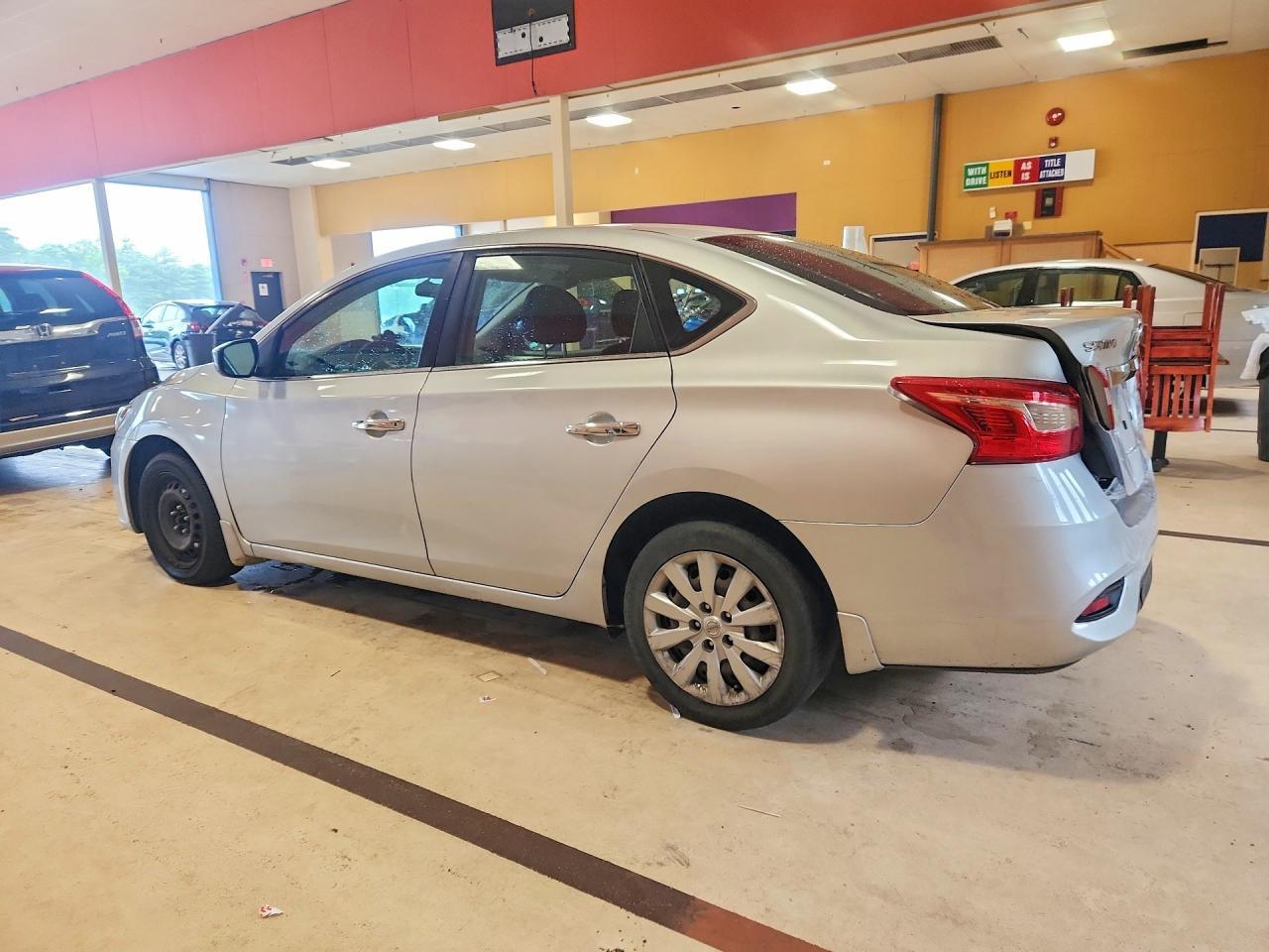 2018 Nissan Sentra S - Фото 2
