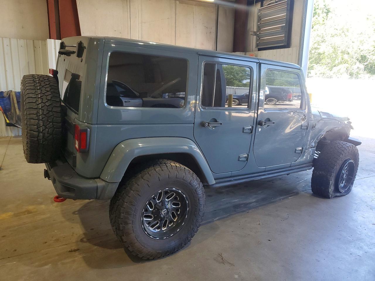 2013 Jeep Wrangler Unlimited Rubicon - Фото 3