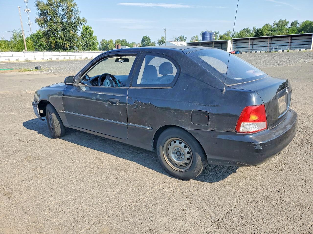 2000 Hyundai Accent L - Фото 2