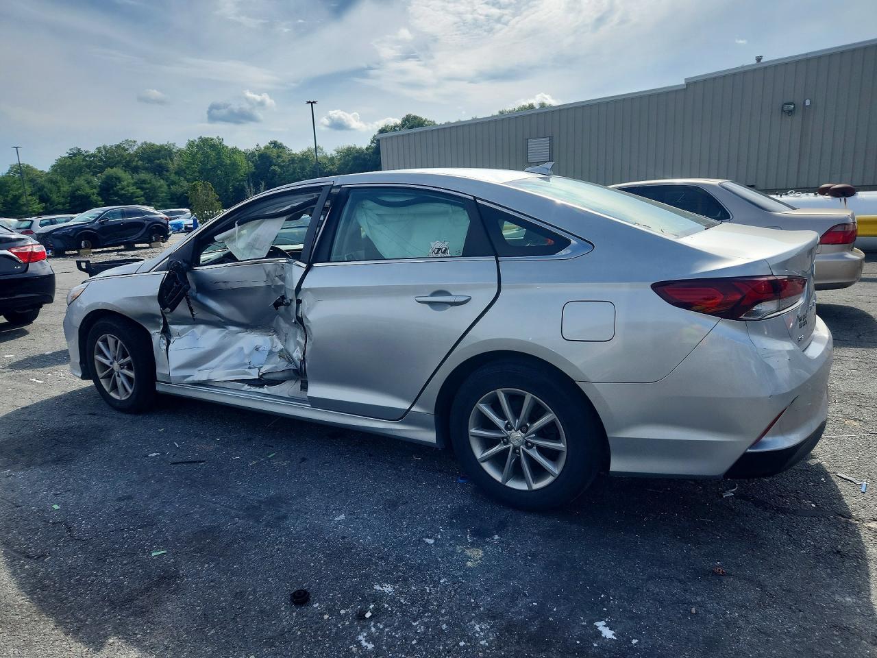 2018 Hyundai Sonata Se - Фото 2