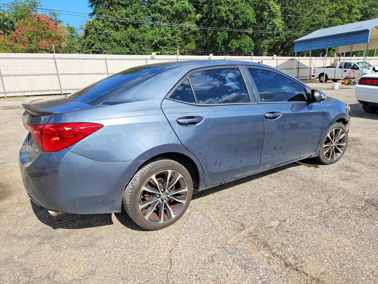 2018 Toyota Corolla Se - Image 3