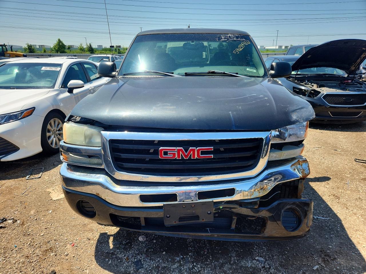 2003 GMC New Sierra K1500 - Image 5