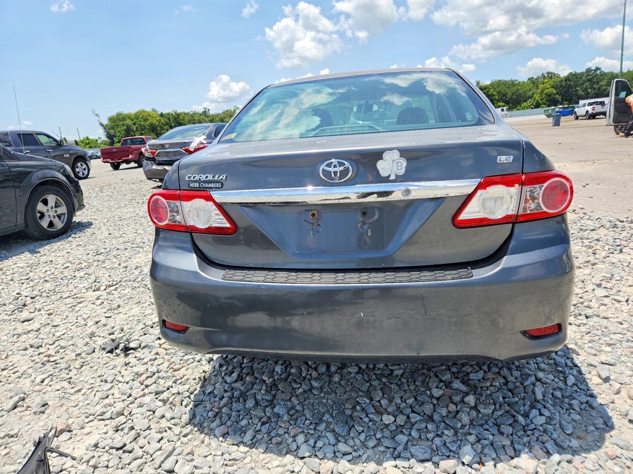2013 Toyota Corolla Le - Фото 6
