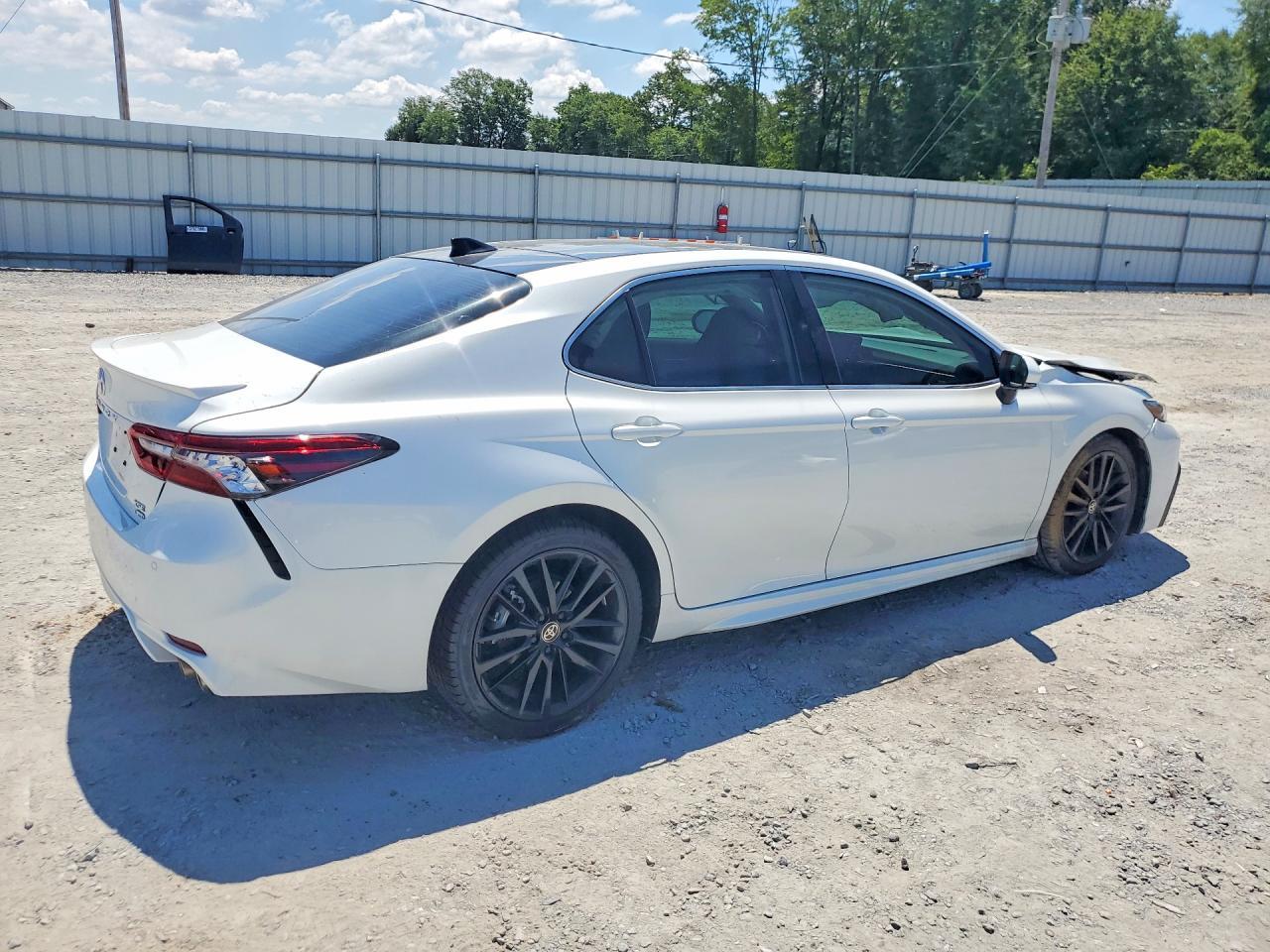 2024 Toyota Camry Xse - Image 3