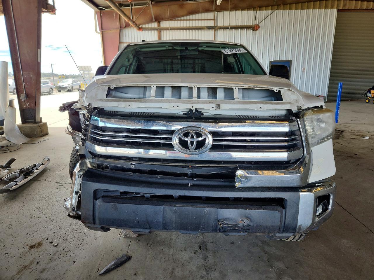 2017 Toyota Tundra Sr5 - Image 5