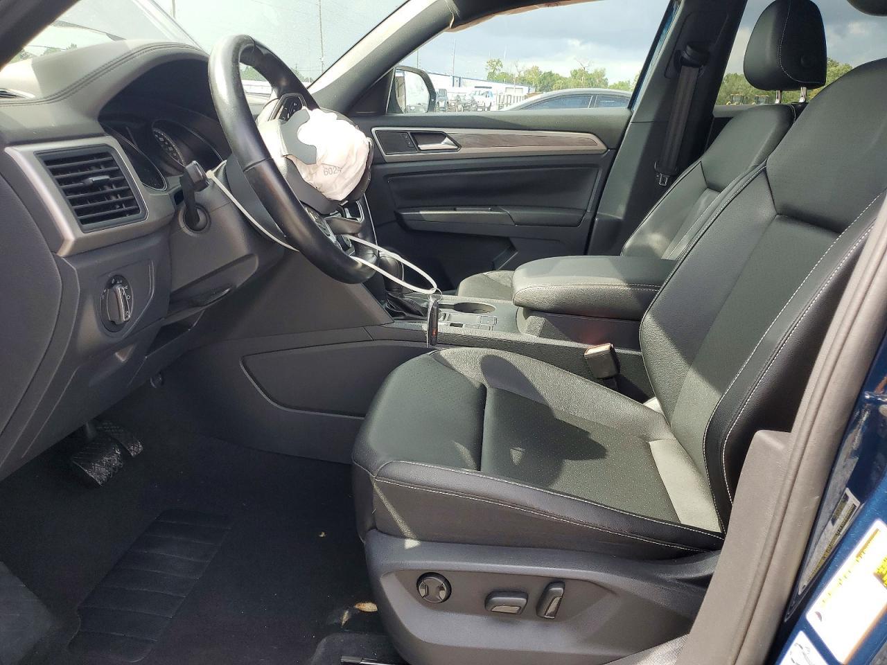 2020 Volkswagen Atlas Cross Sport Se - Image 7