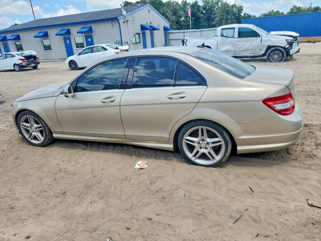 2011 Mercedes-Benz C - Фото 2
